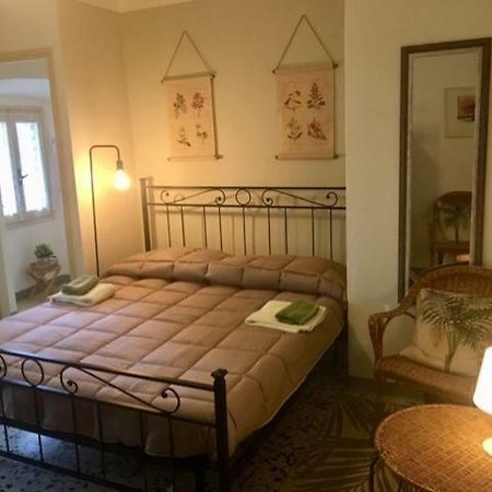Dongo Holiday Home Eksteriør bilde